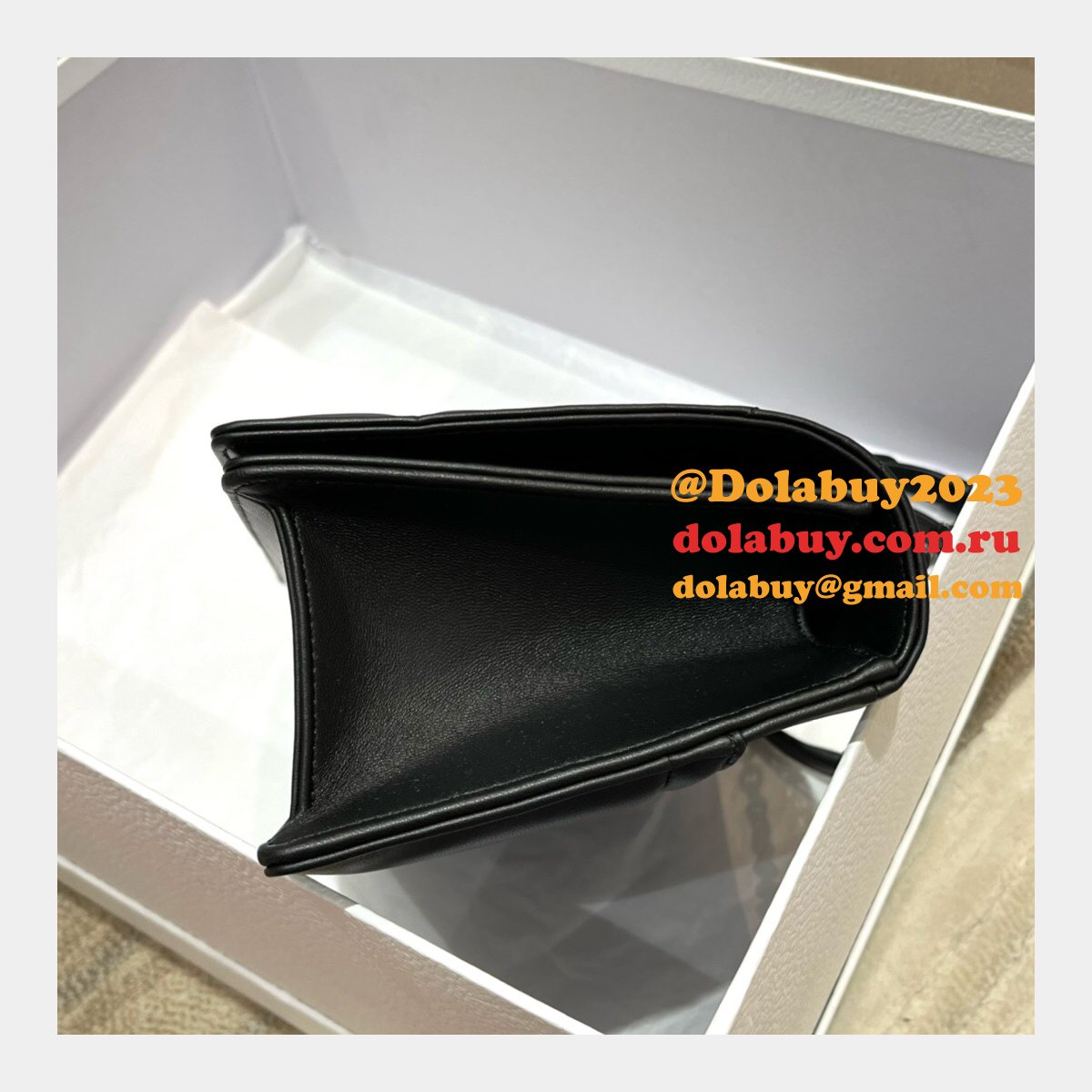 Christian Dior AAA+ Replica M5821 The Best Tote Bag