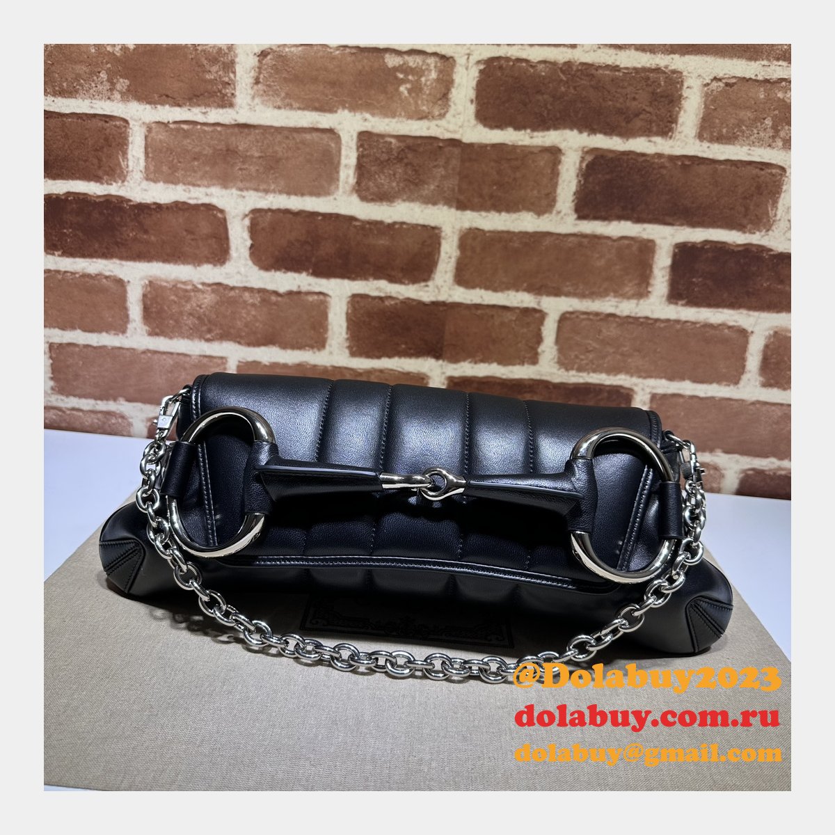 Designer Gucci Horsebit Inspired Chain 764255 Shoulder Bag