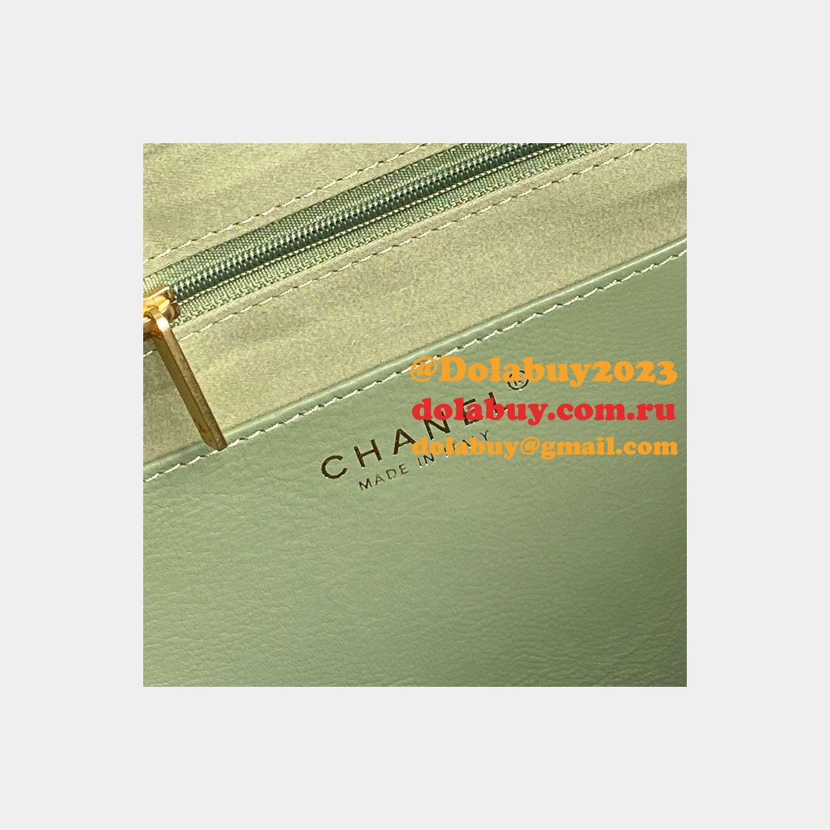 Buy Luxury First Copy AS5315 Shopping Shiny Bag