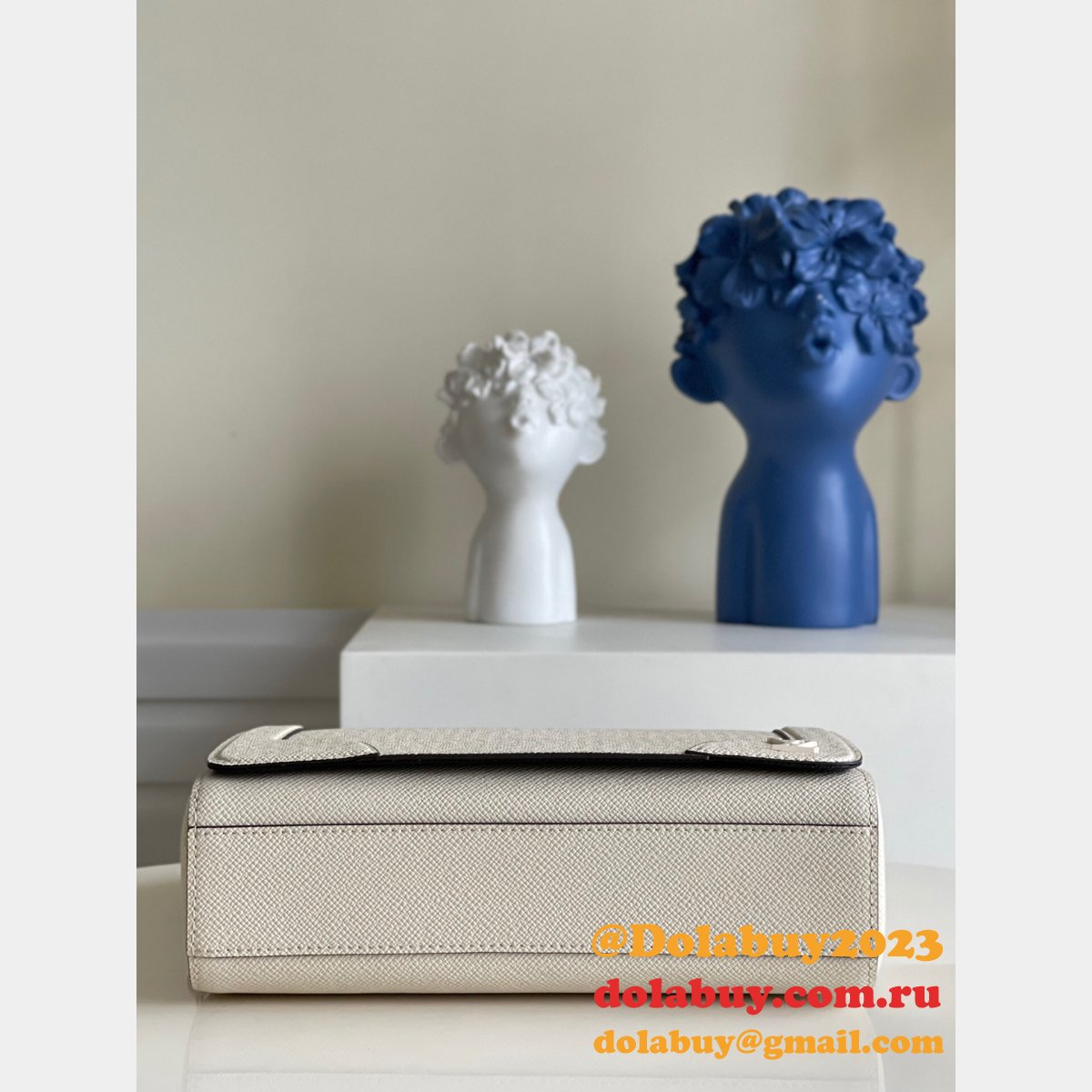 How To Buy Replica Louis Vuitton M30807 New Flap Messenger Taiga Online