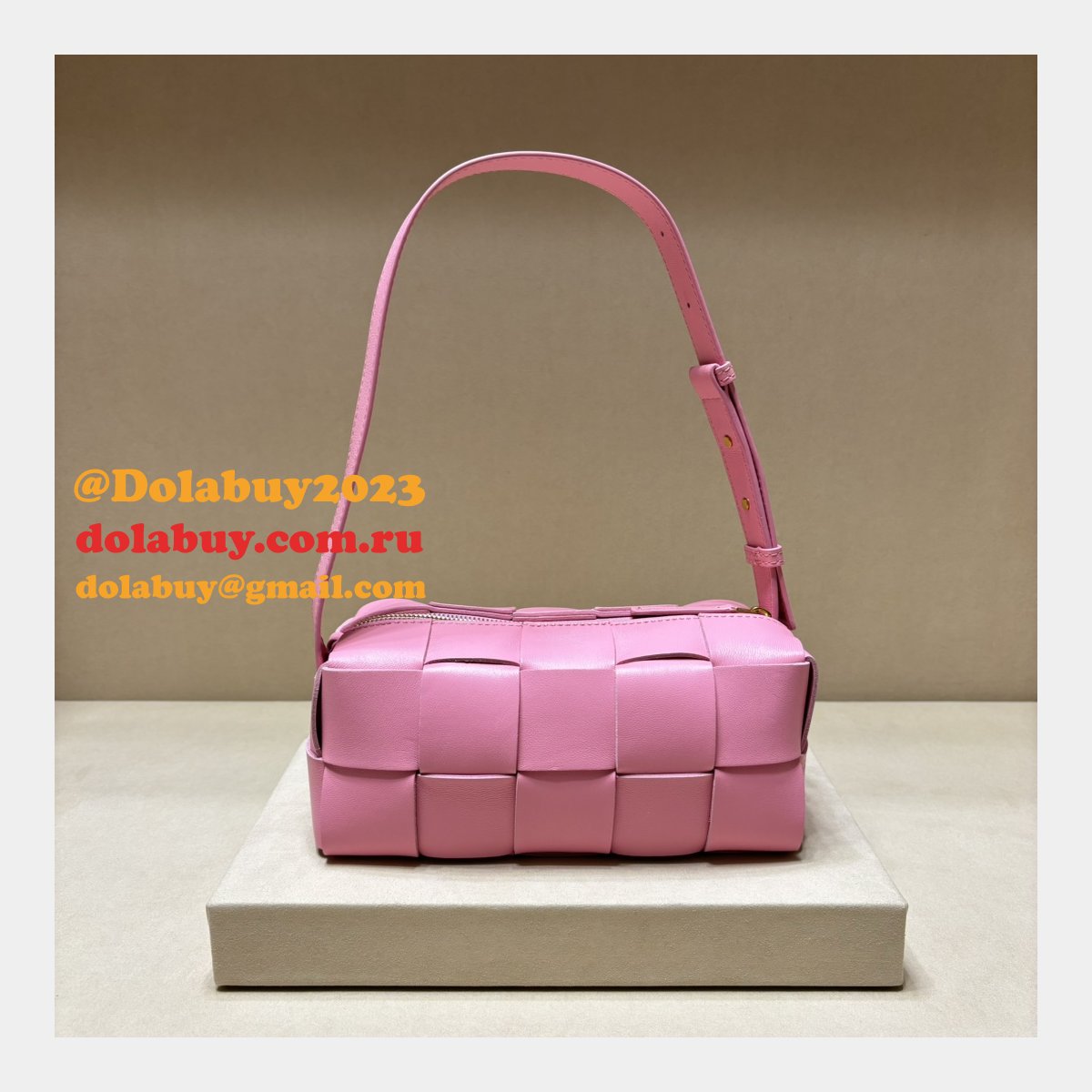 Designer BOTTEGA VENETA BRICK CASSETTE