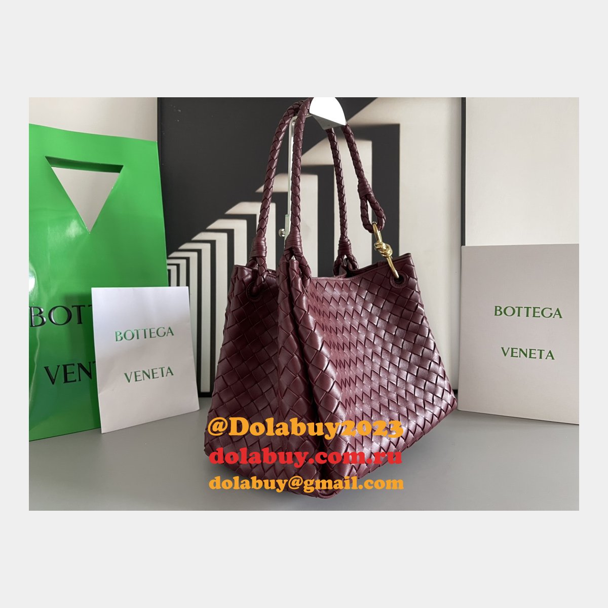 Luxury BV intrecciato 796571 Braided leather shoulder bag