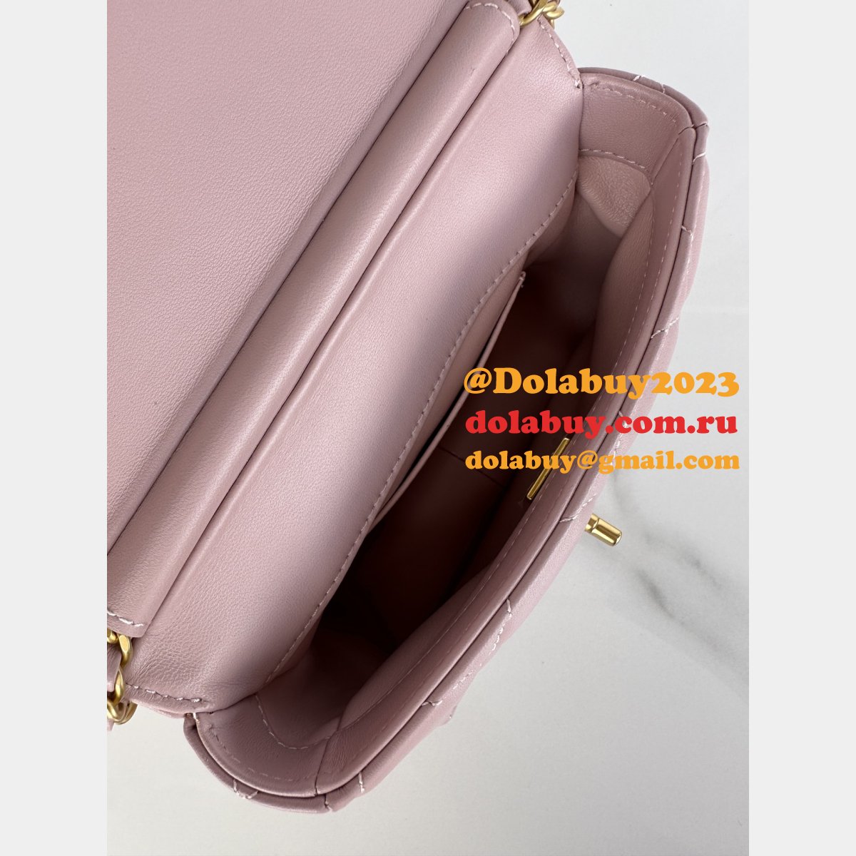 Top Quality CC Shiny Lambskin Crossbody Bag AS4986