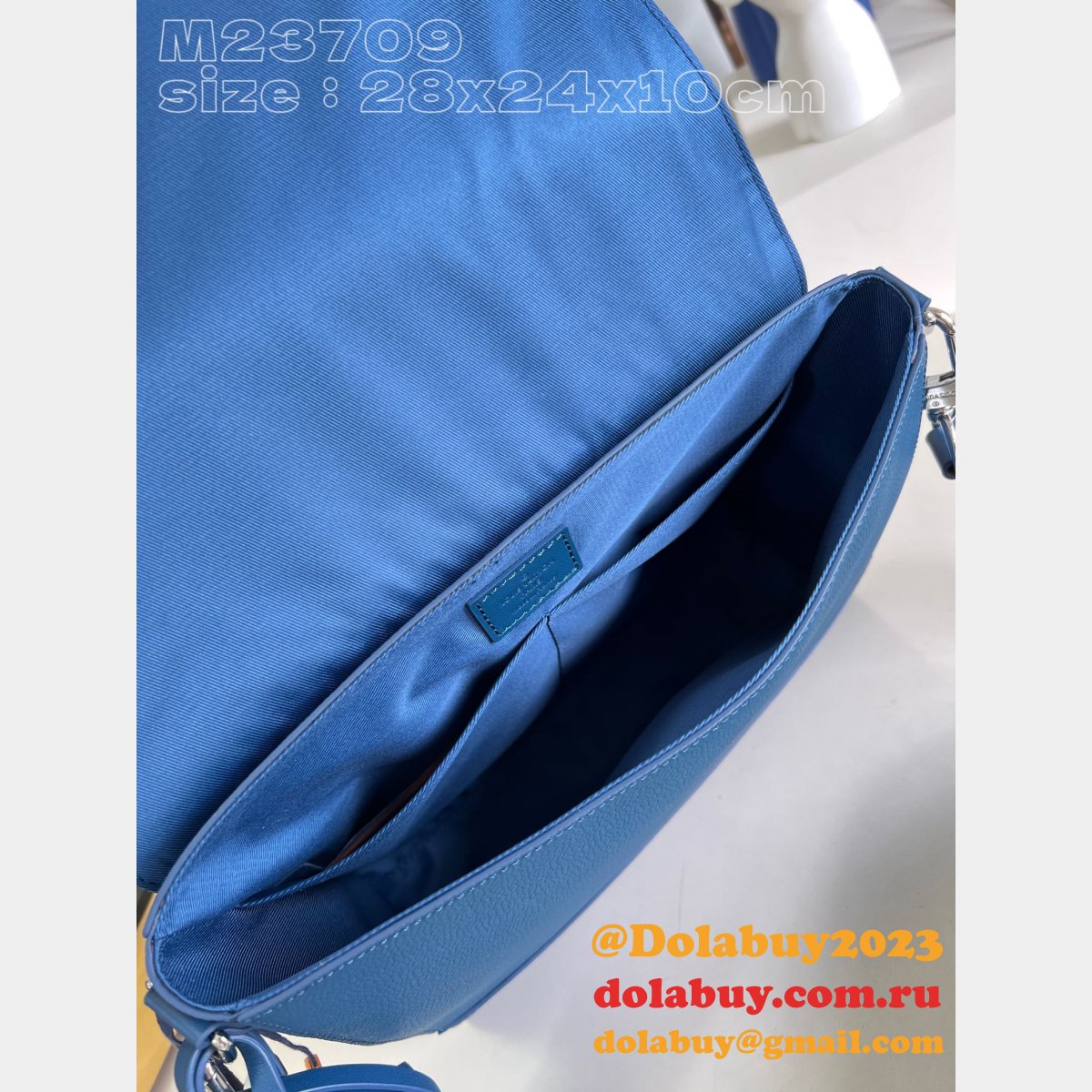 Louis Vuitton Fake Takeoff Messenger LV Aerogran M23709 Bag