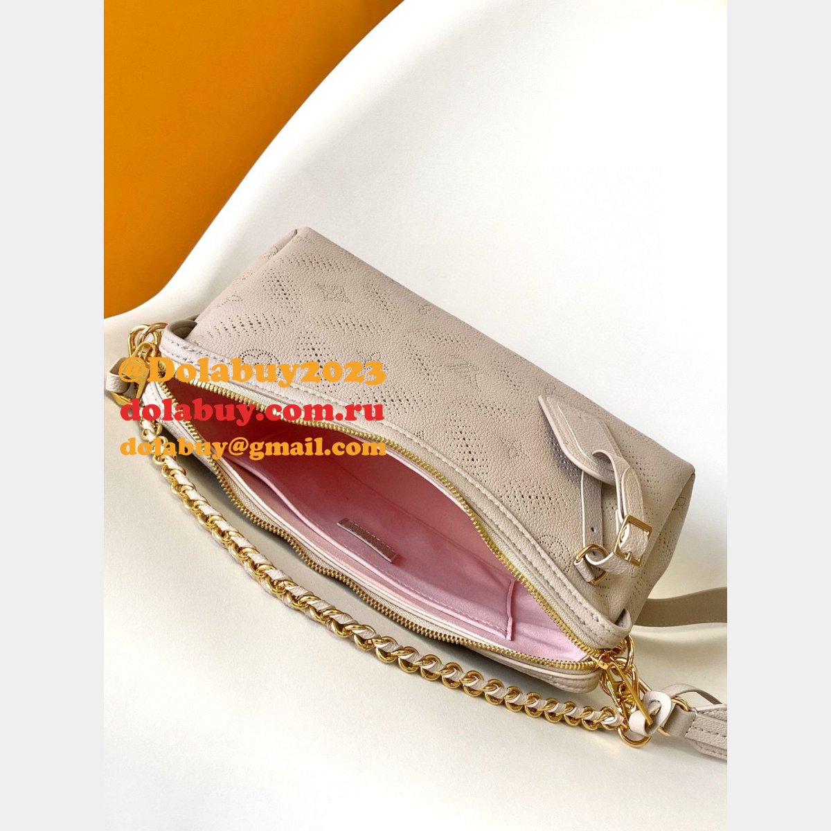 Louis Vuitton Favorite Hand It All PM M13157