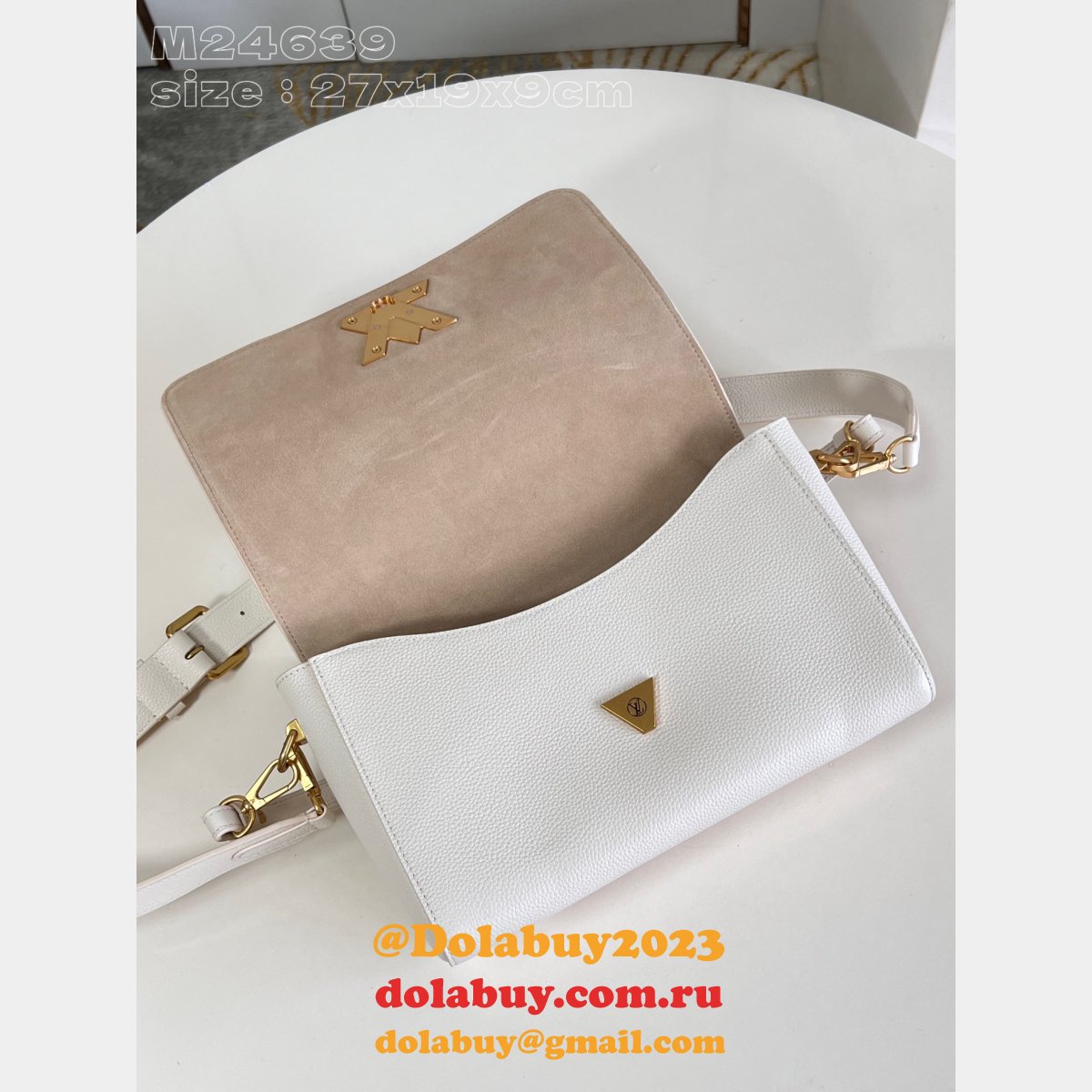 Top Wholesale Luxury Louis Vuitton Fake Soft Twist M24639 Bag