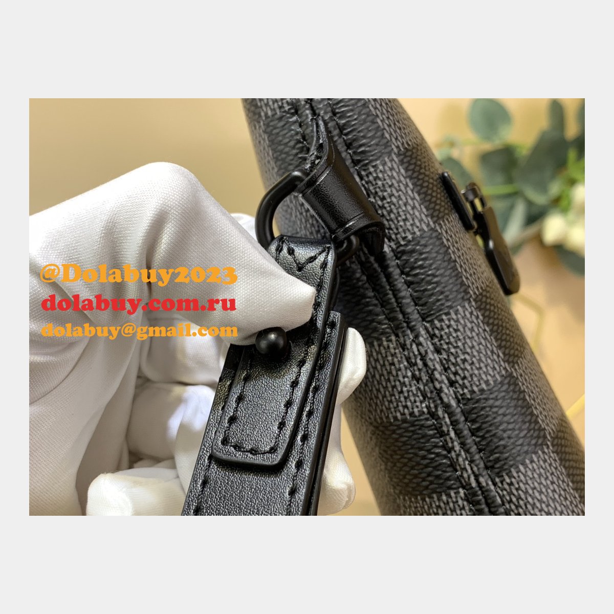 New Takeoff Pouch Copy N40505/N40504 Louis Vuitton Replicas Bag