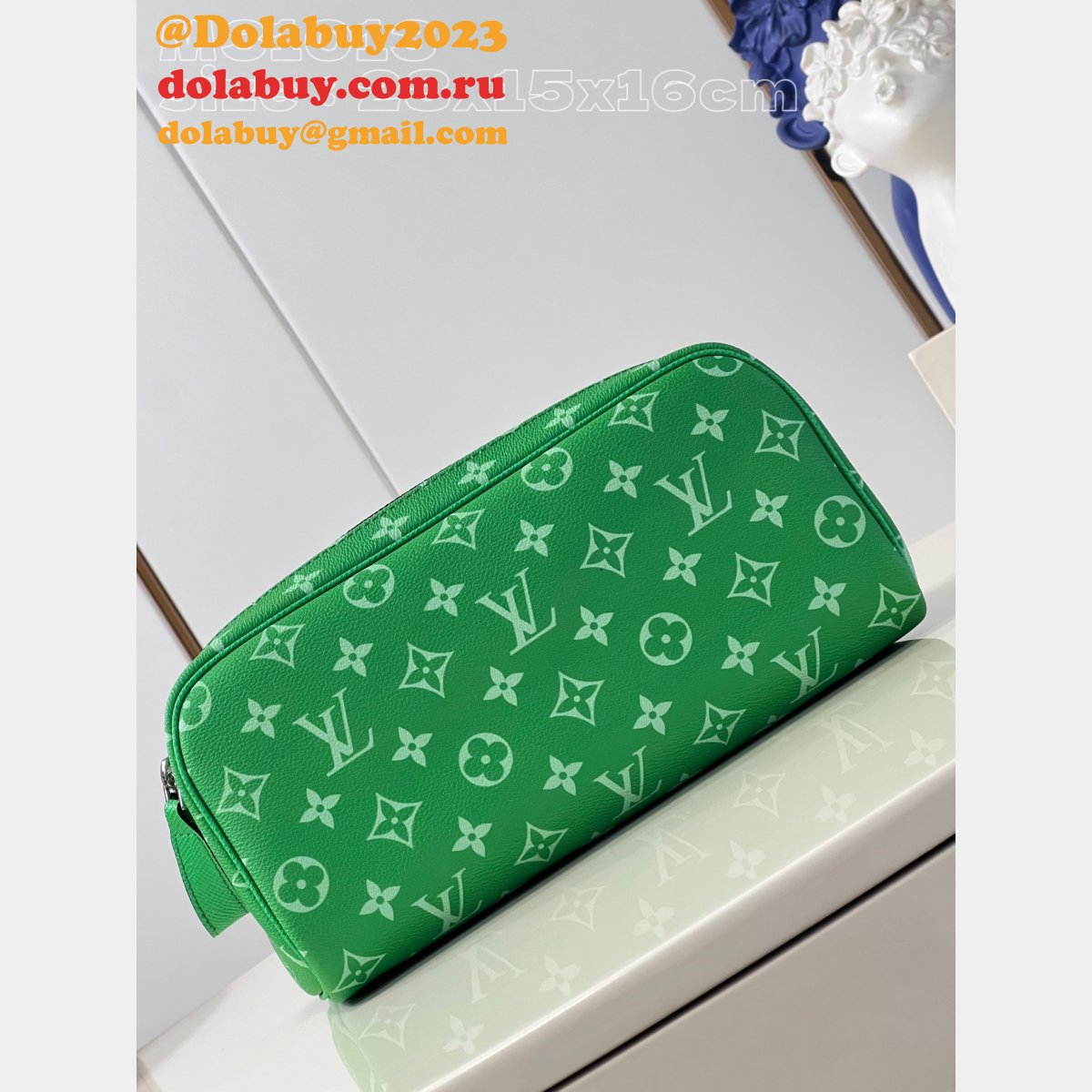 Fake Dopp Kit Taigarama M31013/M31037 Men Louis Vuitton Travel Perfect Bag