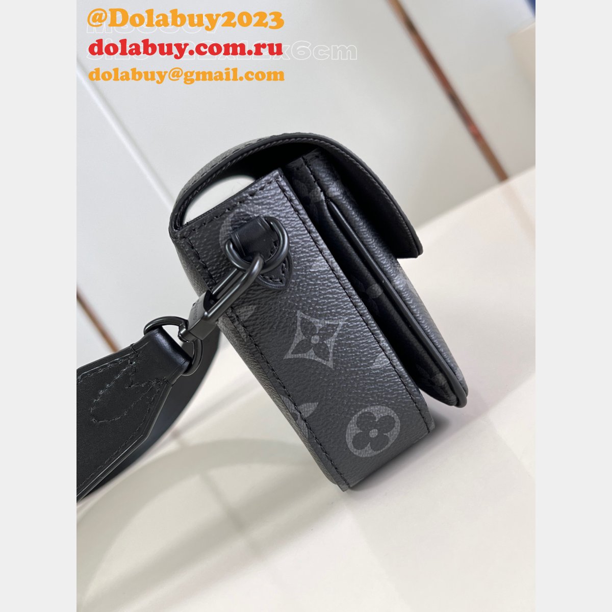 Best Louis Vuitton Montsouris Wearable Wallet M83567 Inspired Bag