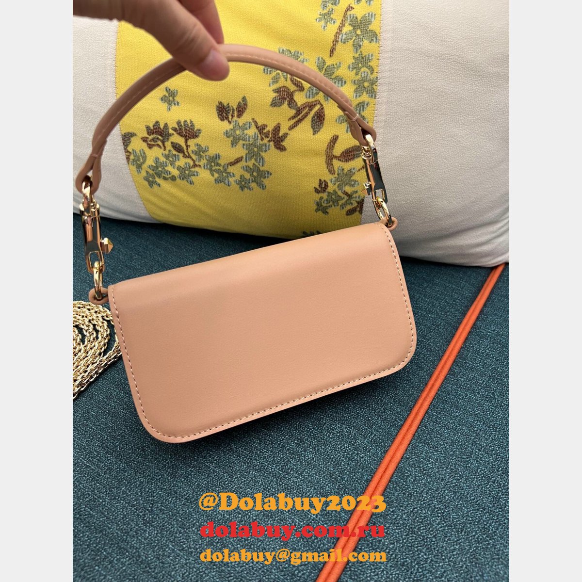 Wholesale Replica Valentino AAA Quality Handbags Outlet For Sale