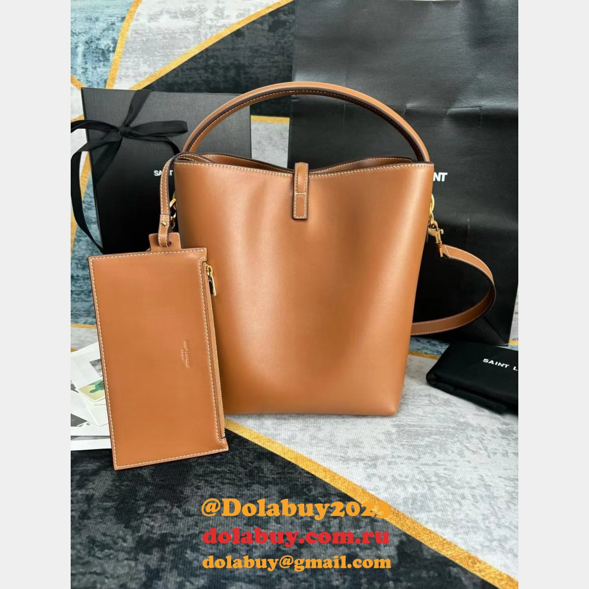 Le 37 In Shiny Leather Hobo Buckets 742828 Replica Saint Laurent Bag