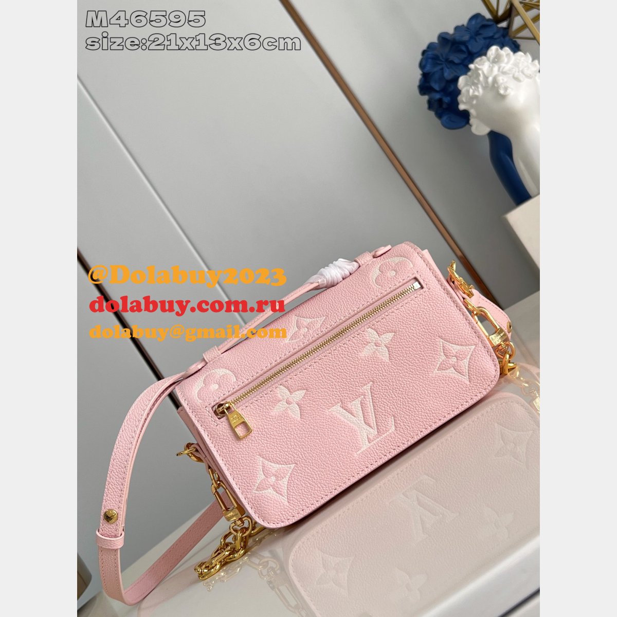 Louis Vuitton Pochette Métis East West M14208 Replica Bag