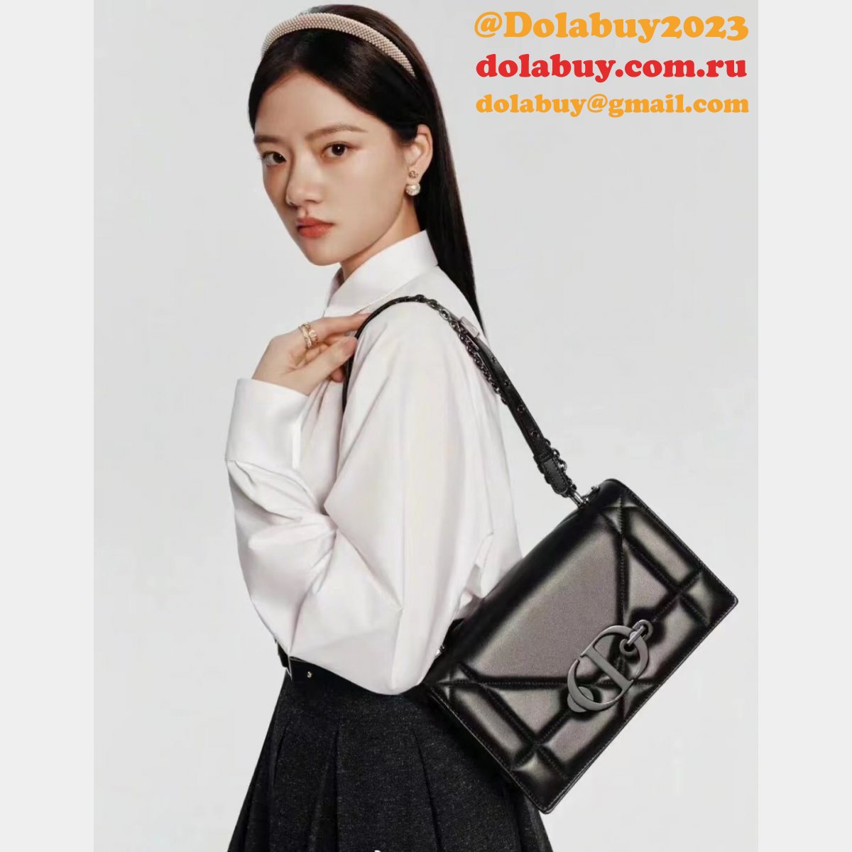 Christian Dior AAA+ Replica M5821 The Best Tote Bag