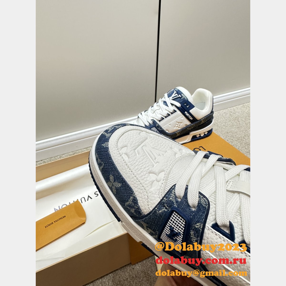 Top Quality LV Trainer Sneaker 1:1 Mirror