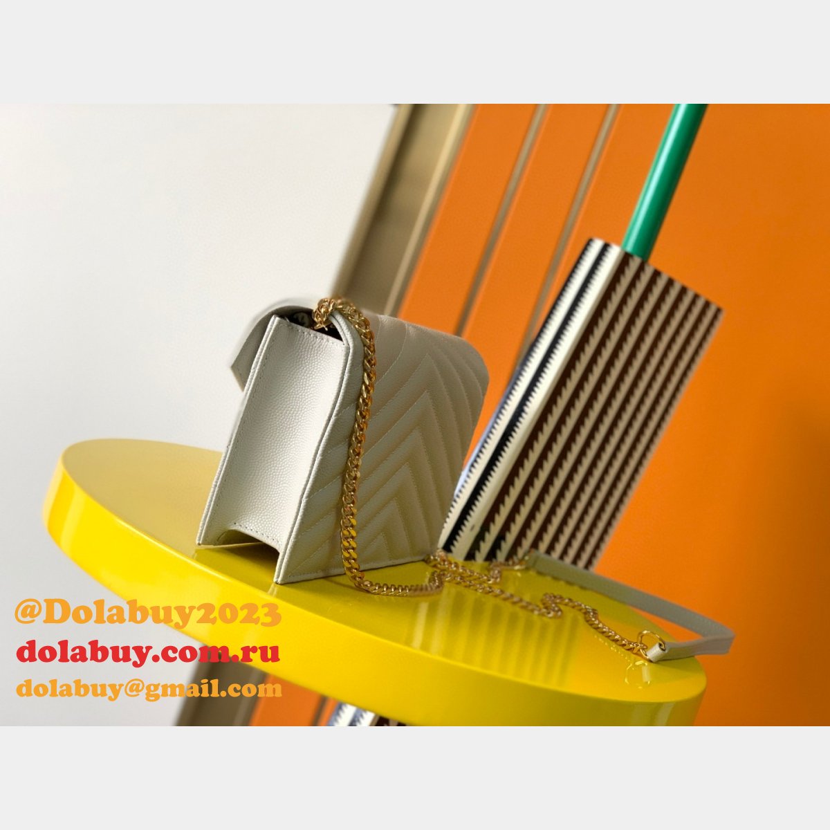 YSL Cheap Monogram Chain 19cm WOC 393953