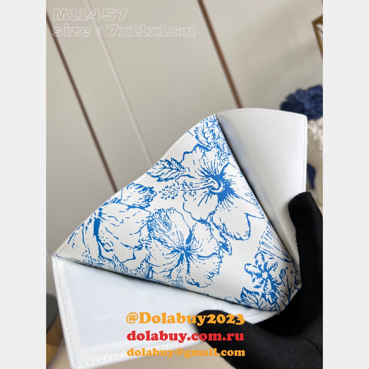 Louis Vuitton Replica Passport Victorine Zippy Coin Purse Wallet