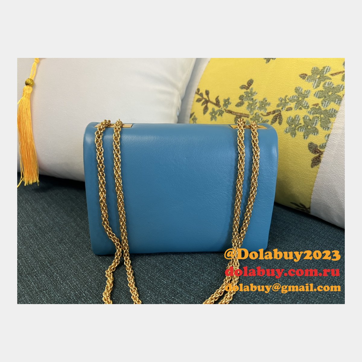 AAA+ Shop Valentino Garavani ONE STUD Chain Handbag