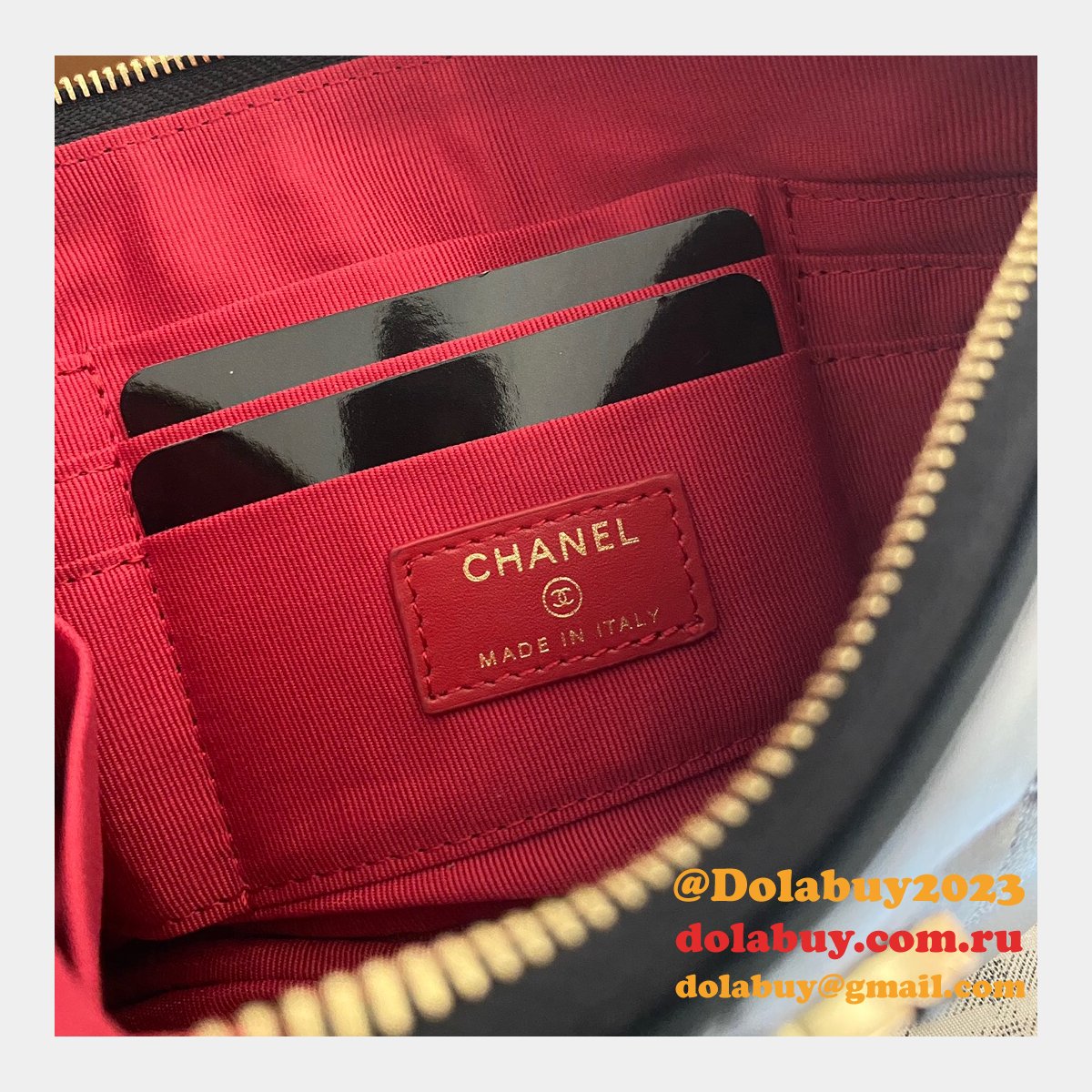 Hot Replica 19 Lambskin Small Pouch AP1059 Bag