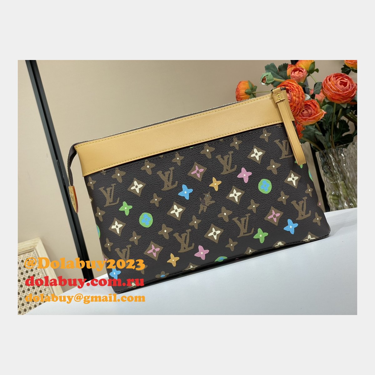 Fashion Louis Vuitton M83568 Pochette Voyage Souple Replica Bag
