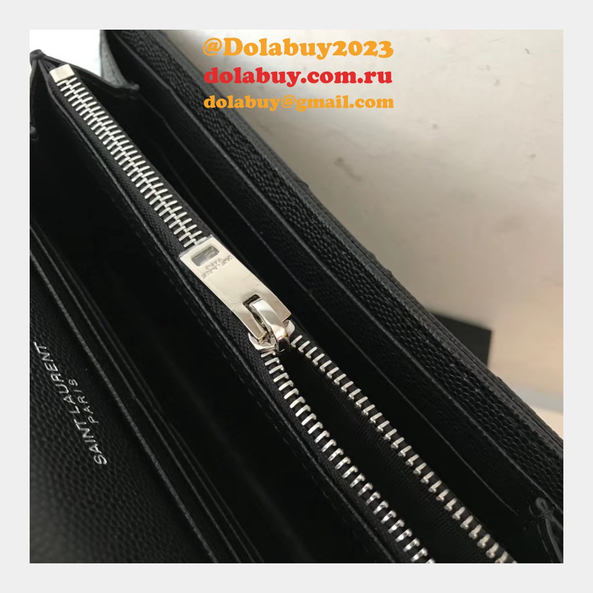 Saint Laurent YSL 403943 Monogram Compact Clutches