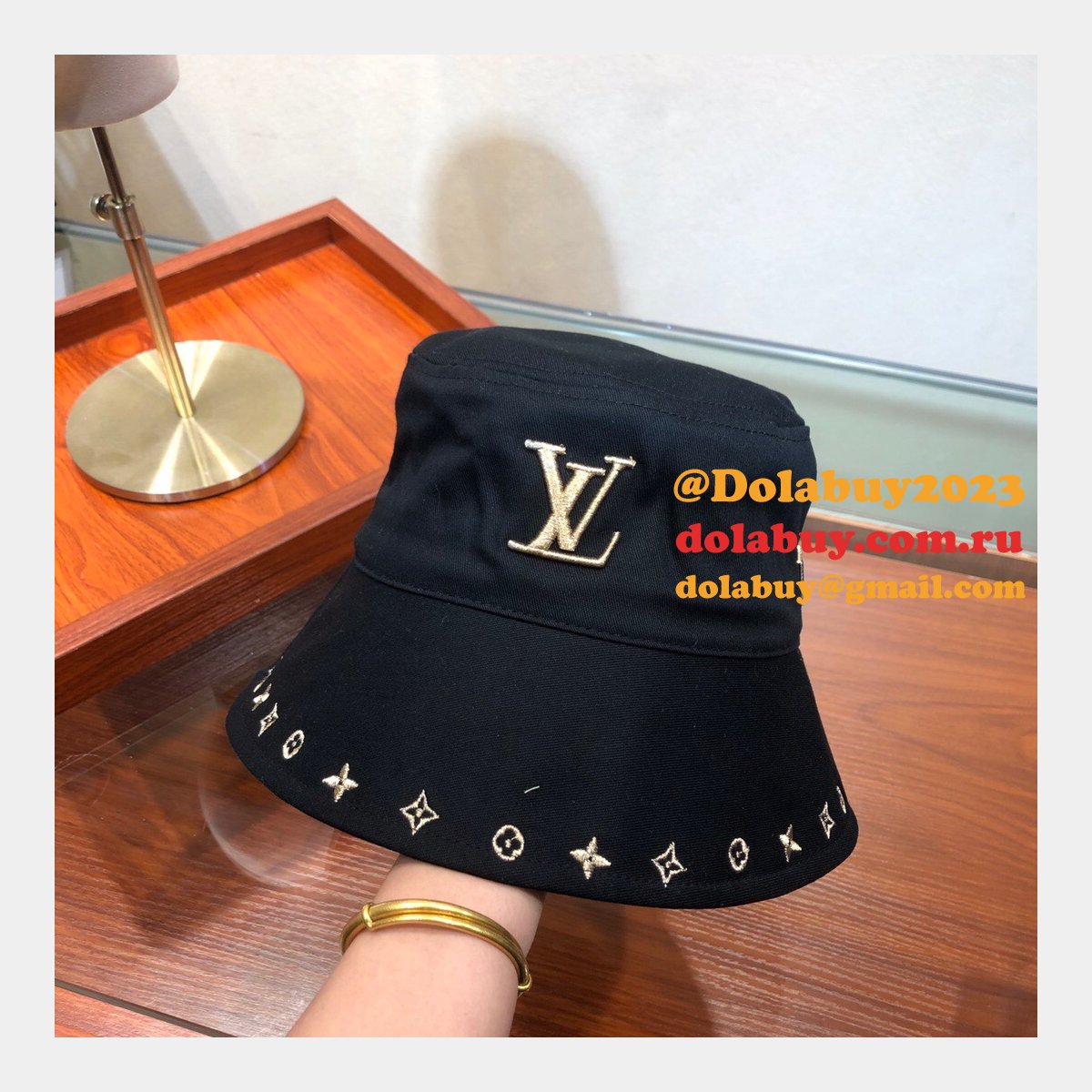 Louis Vuitton Embroidered fisherman bucket hat
