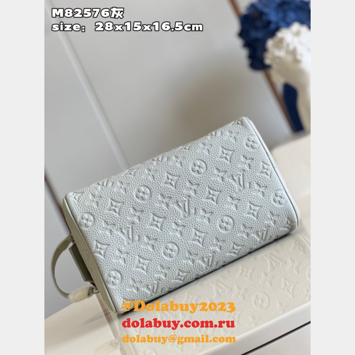 Travel Dopp Kit Taurillon Men M82576 Designer Louis Vuitton Fake Bag