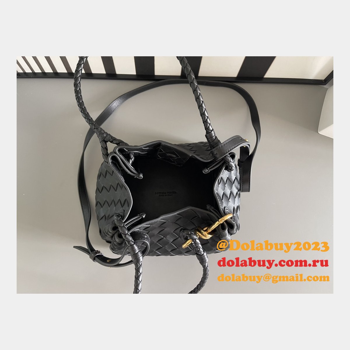 Top Quality BOTTEGA VENETA parachute Andiamo mini size 796569