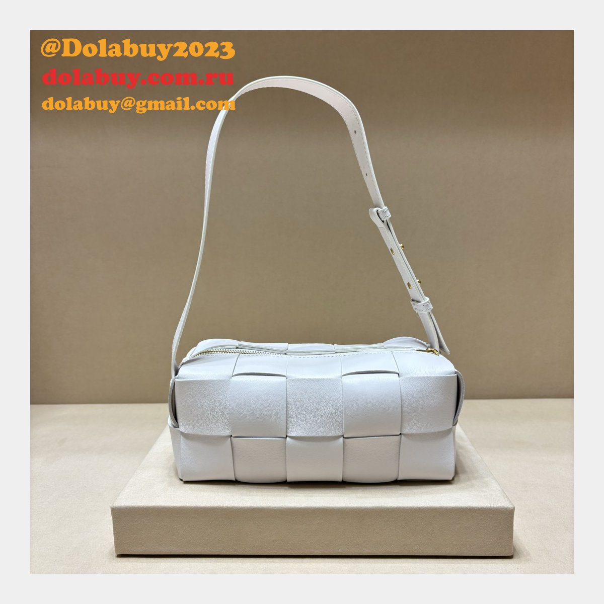 Designer BOTTEGA VENETA BRICK CASSETTE