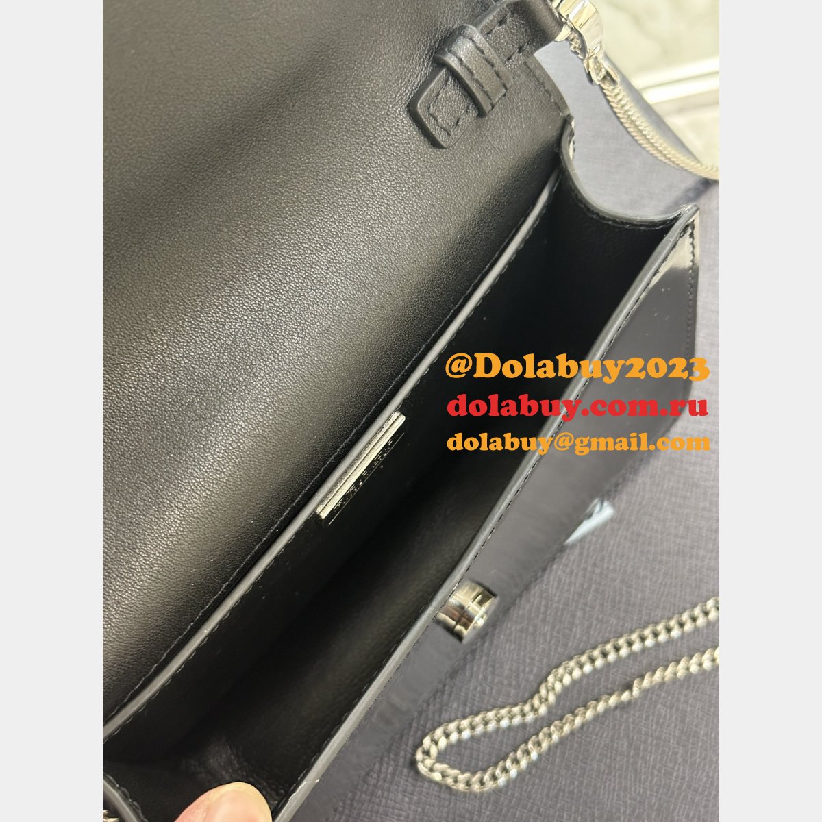 Affordable Luxury Prada Replica Mario Raffia Triangle 1BH189 Bag