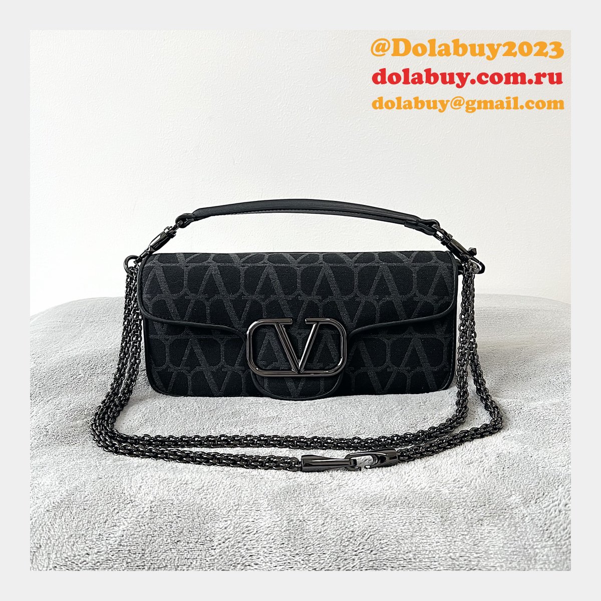 Shop Valentino Garavani 1133 Locò VLogo Signature Replica Bags Sale