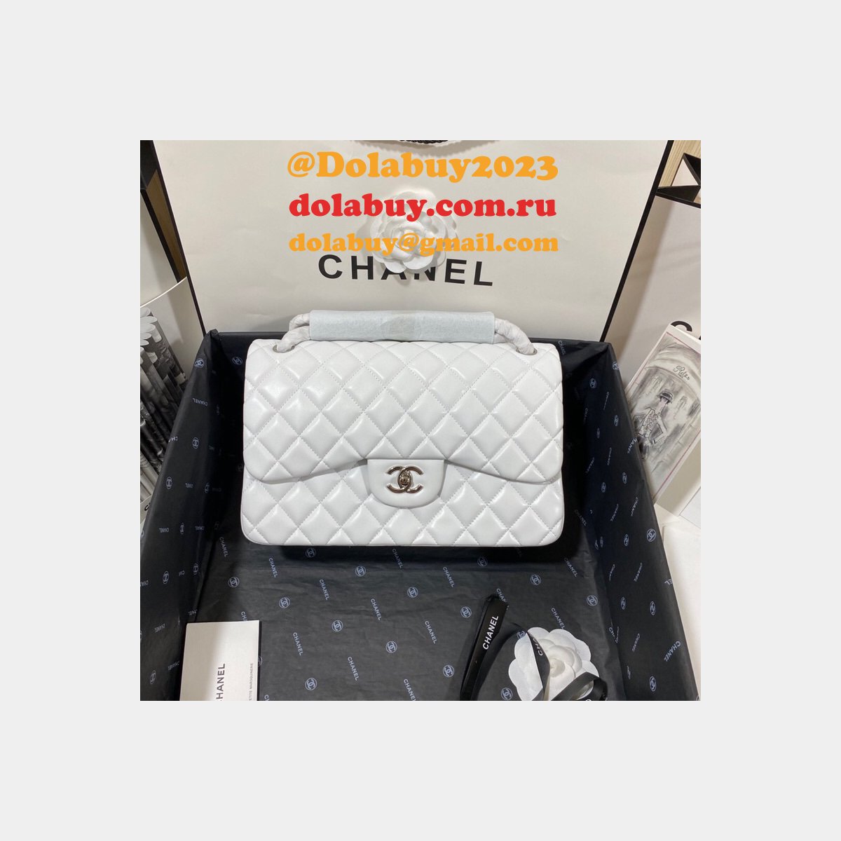 CC CF Knockoff Grained Lambskin & Gold-Tone Metal 30CM Black Maxi