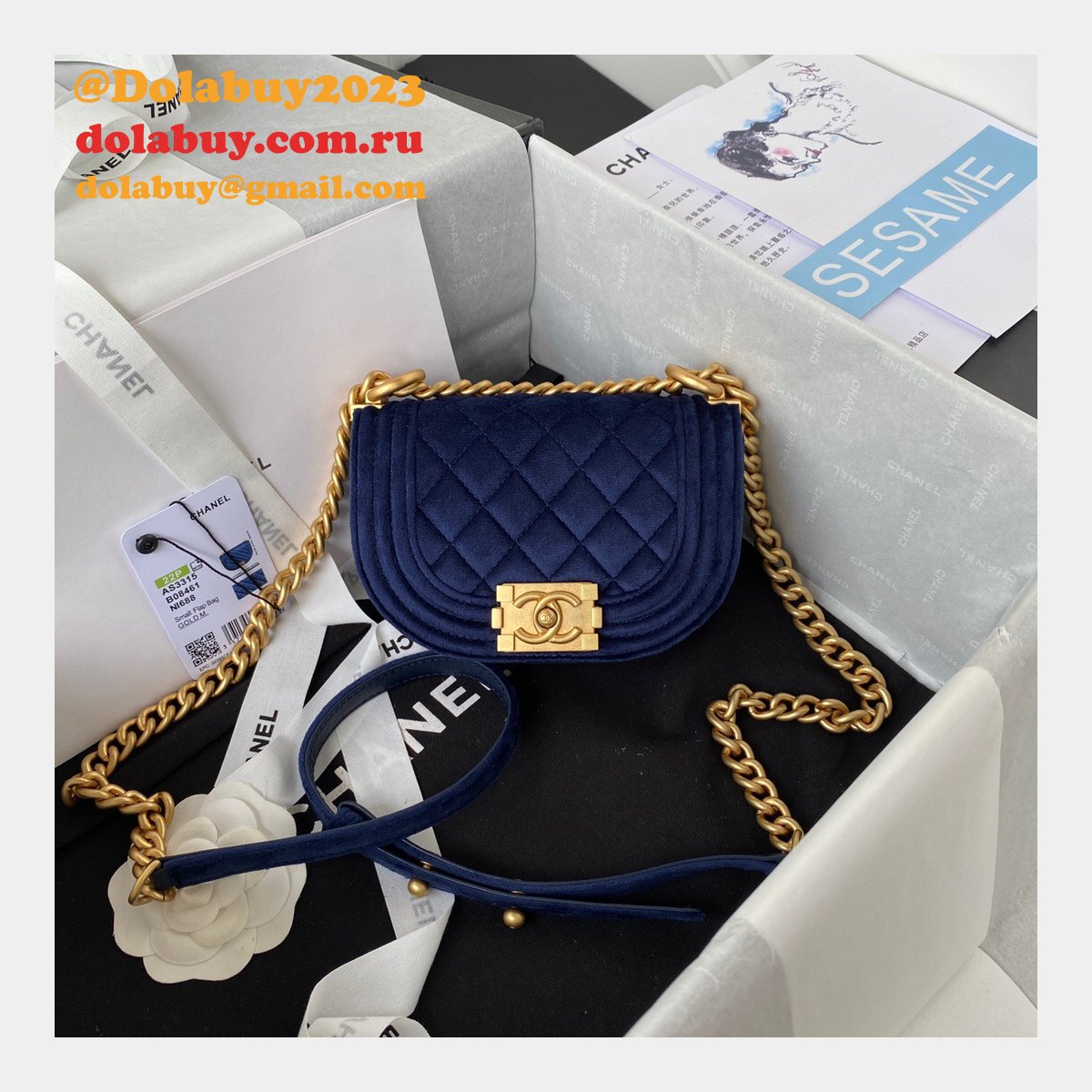 Wholesale Cheap 1:1 Replica AS3315 Messenger Boy Handbags