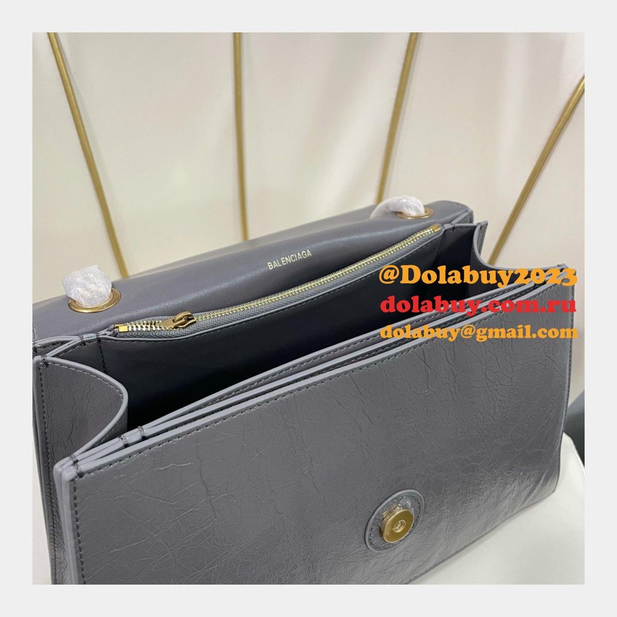 Luxury BALENCIAGA Crush Medium Chain Bag 31CM