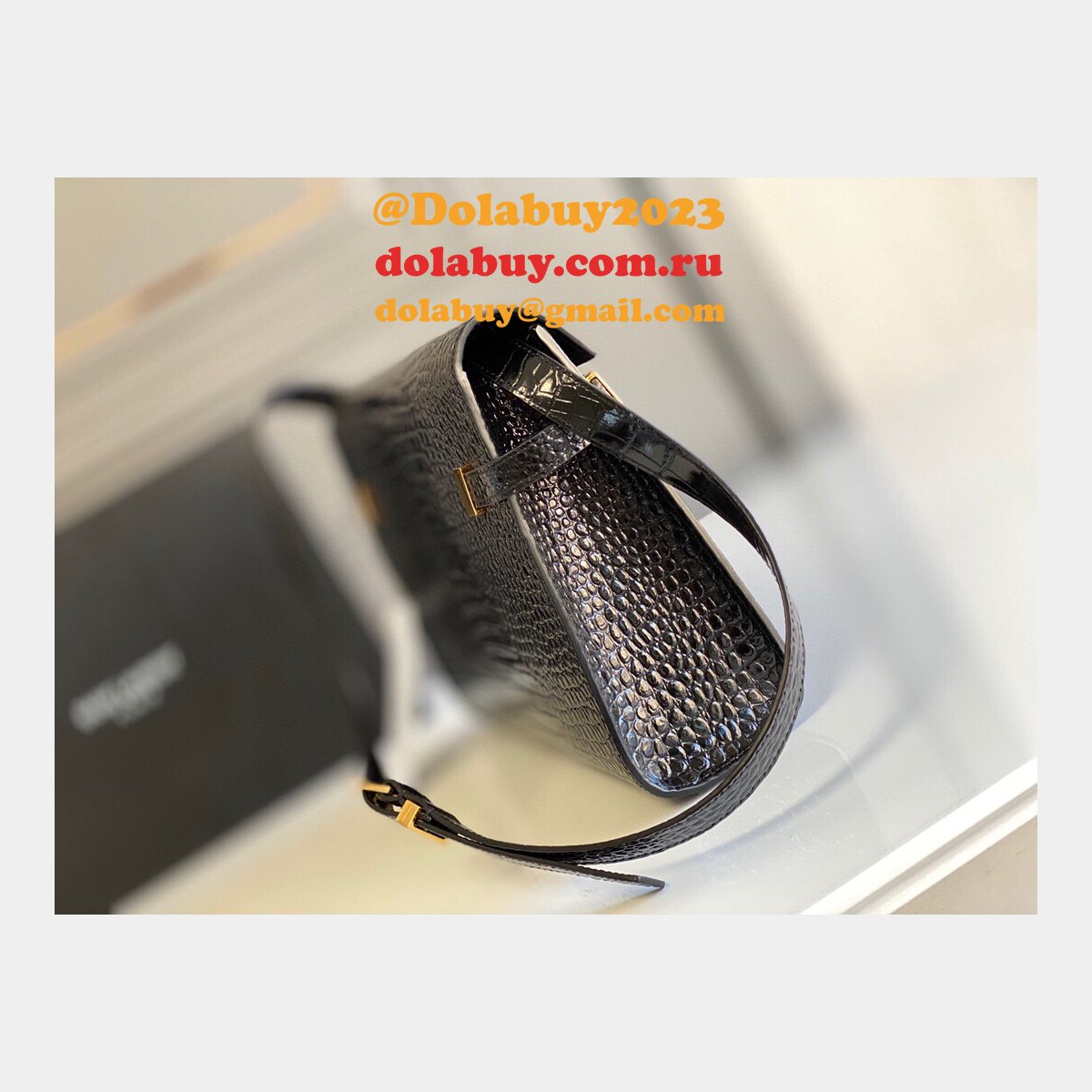 Top Quality Saint Laurent Leather Manhattan Shoulder Bag Golden Black