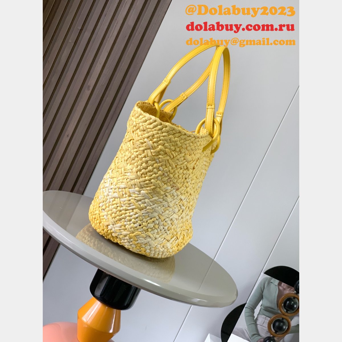 Perfect loewe Anagram Basket bag in iraca palm and calfskin 8008