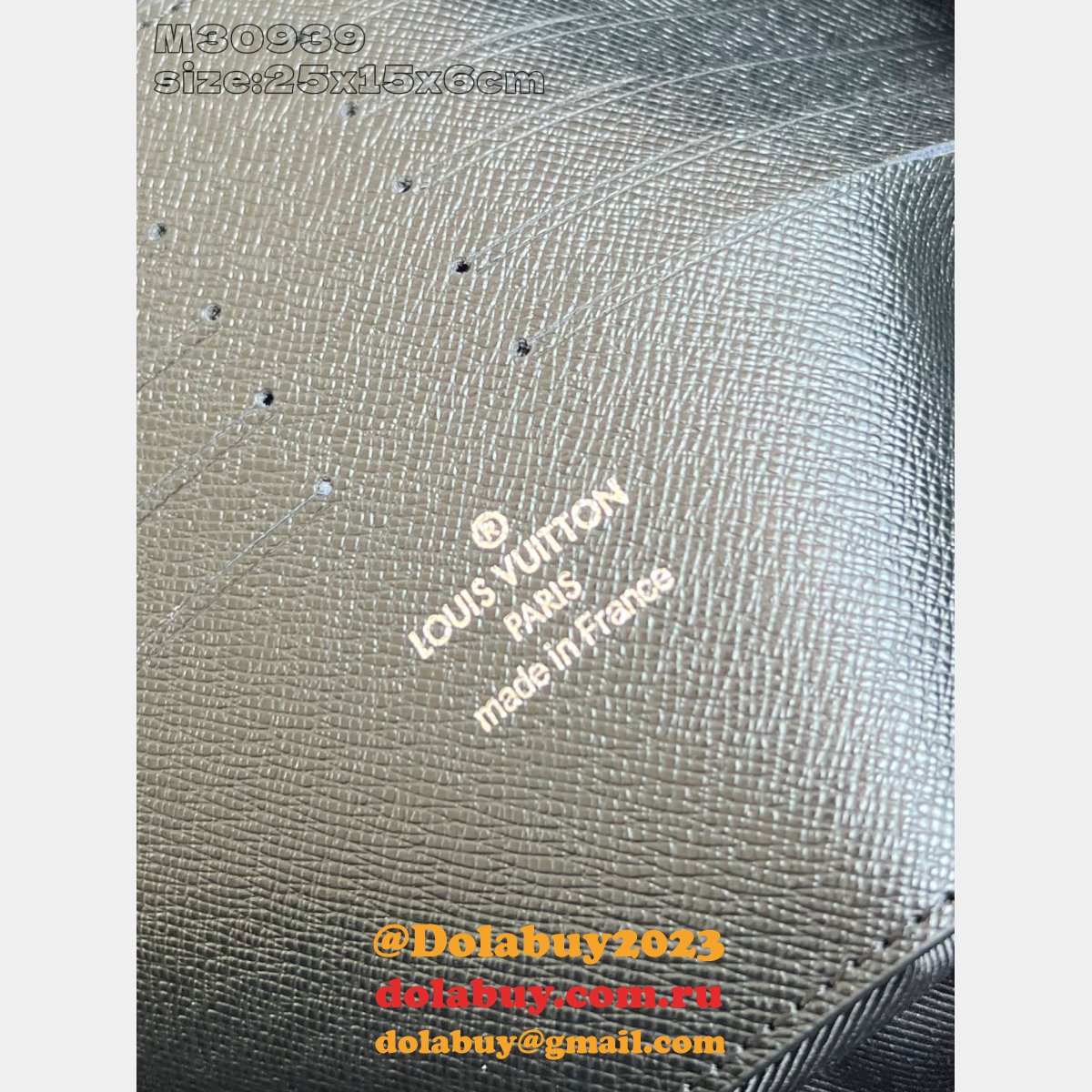 Louis Vuitton Pochette Kasai M30939 Luxury Taiga Leather Black