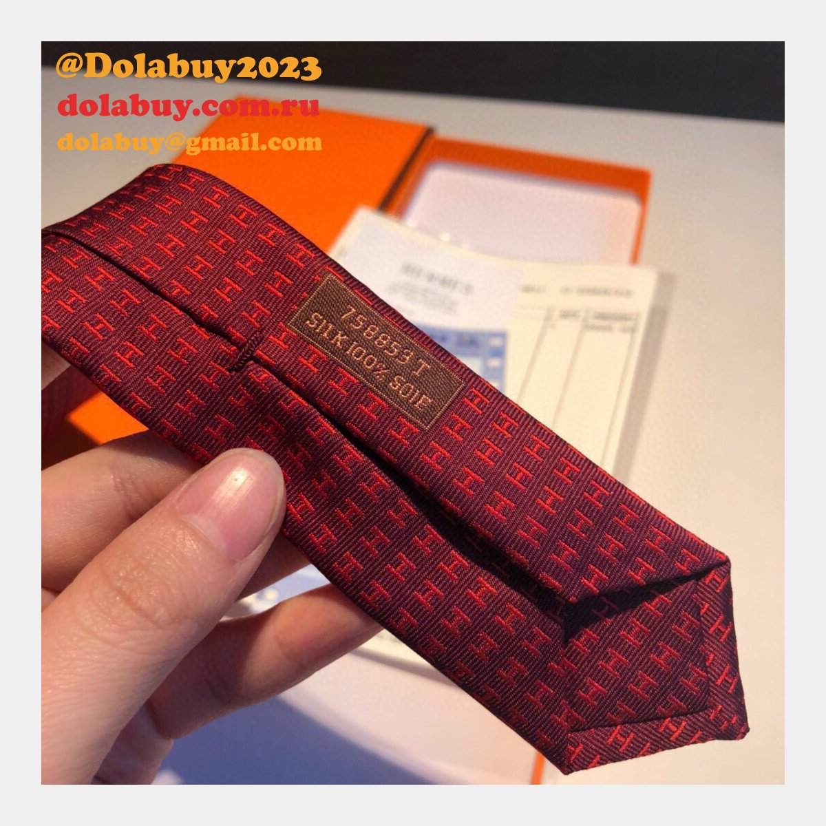 Hermes Faconnee H tie in hand-sewn silk