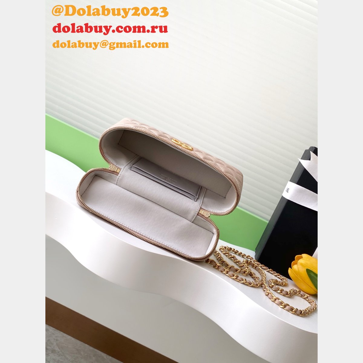 Replica AP4483 Classic Clutch With Chain Knockoff Bag