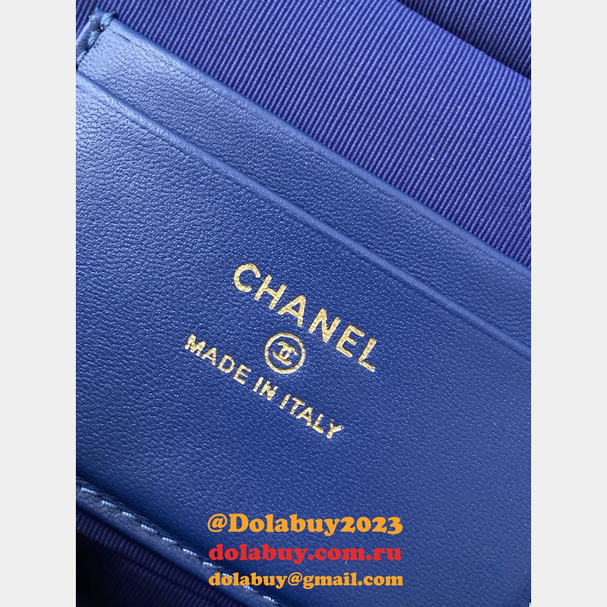 Replica AP4483 Classic Clutch With Chain Knockoff Bag