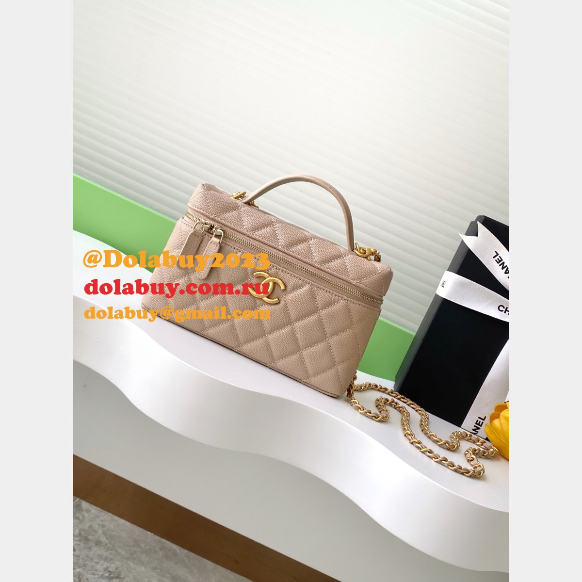 Replica AP4483 Classic Clutch With Chain Knockoff Bag