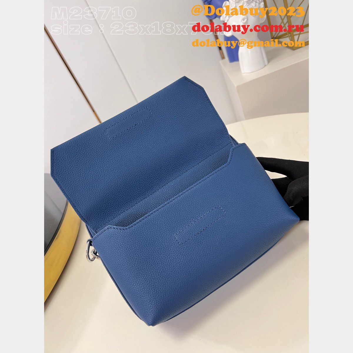 7 Star Fastline Messenger LV Aerogram M23710 Replica Louis Vuitton Bag