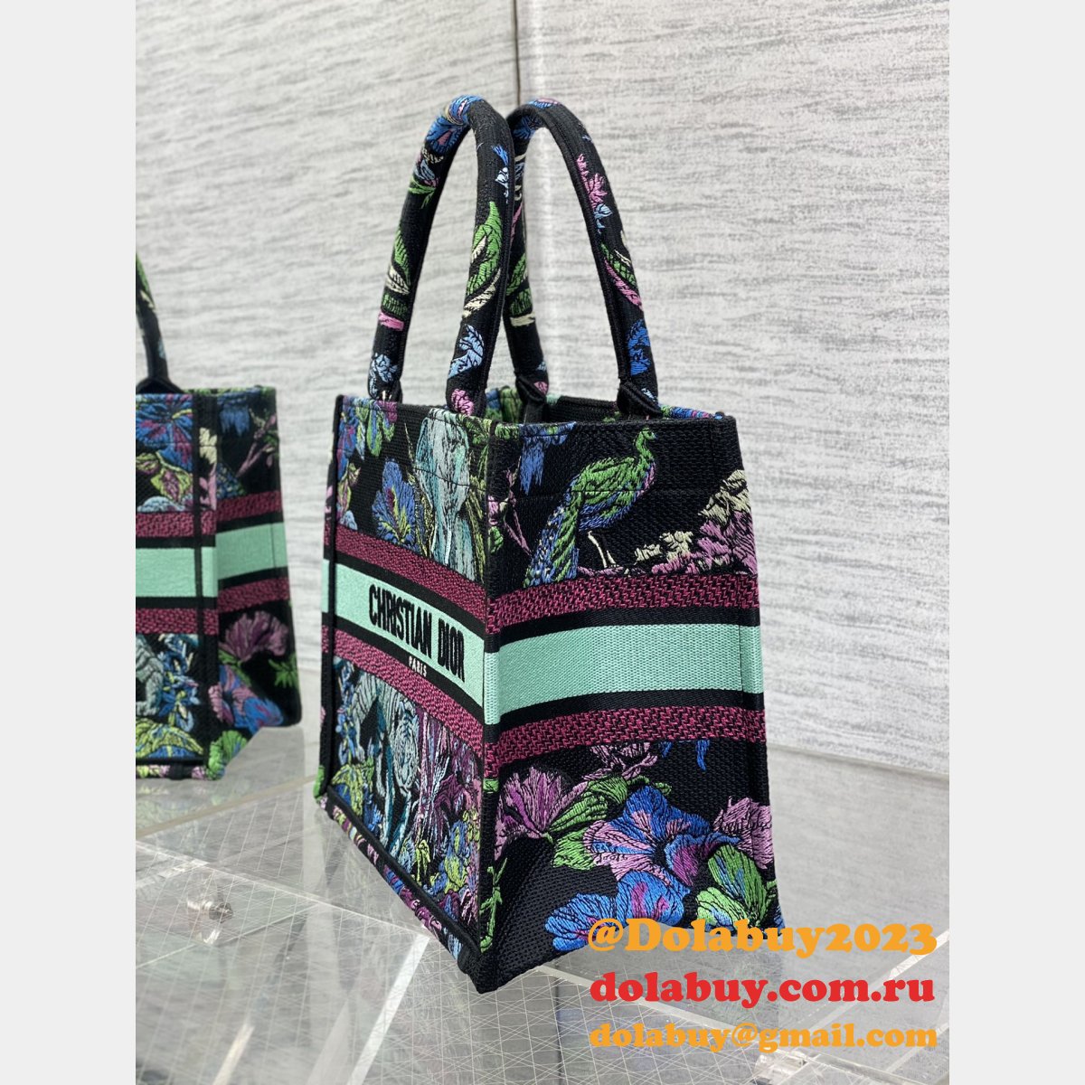 Top-Quality Fake CD Book Tote Dior Affordable Luxury Bags