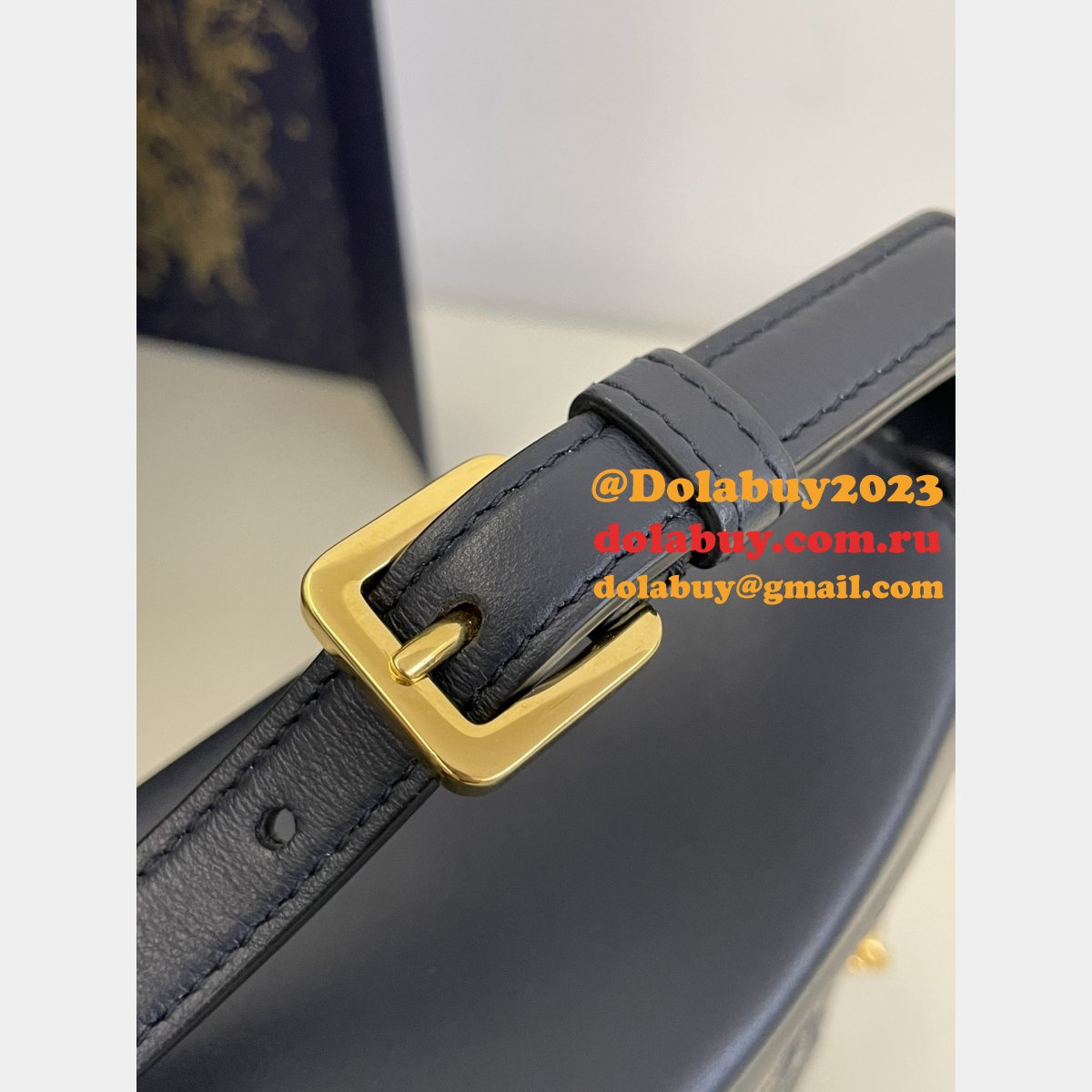 Dior Designer Oblique 30 Amber Montaigne Bucket 2049 Replica Bag