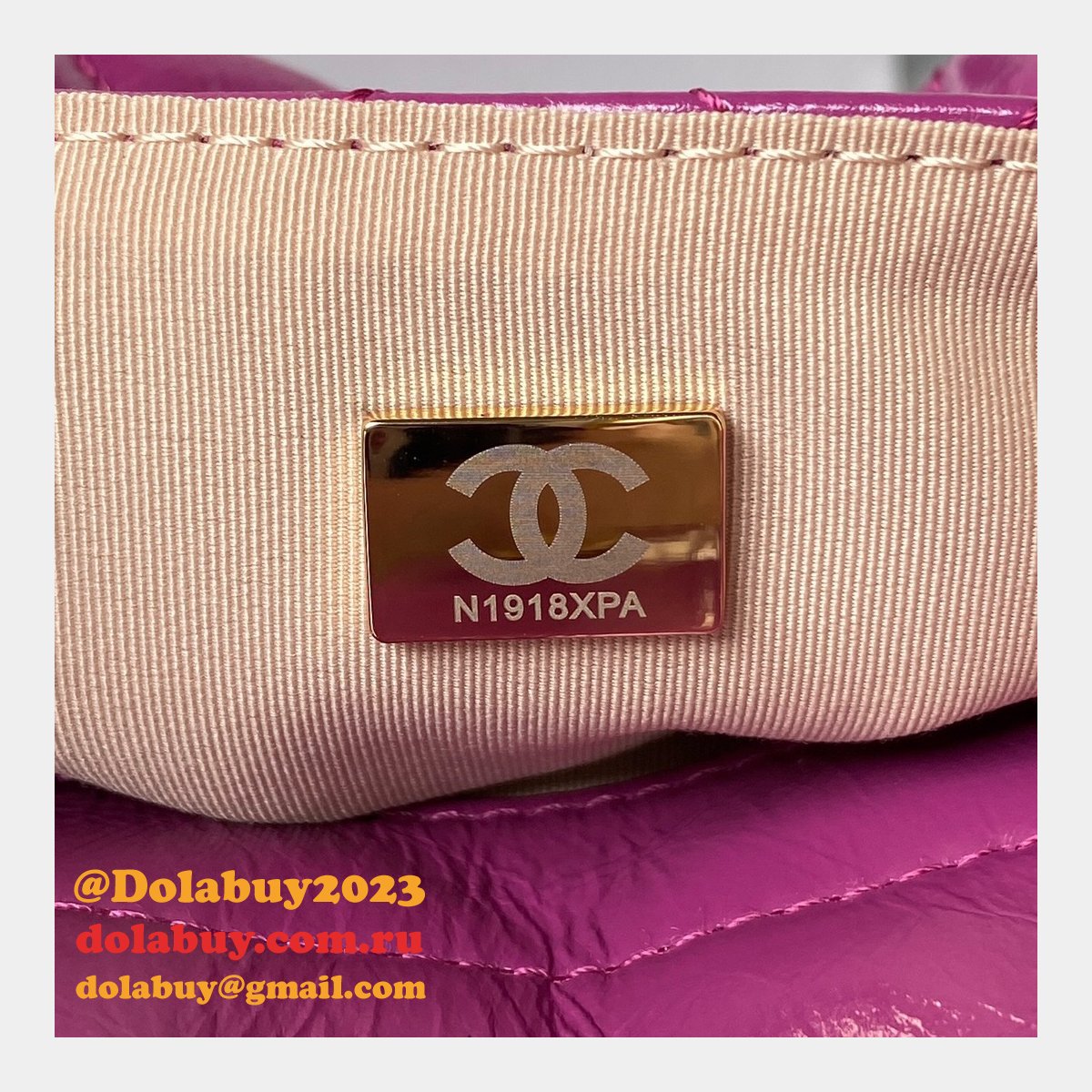 The Best High Quality AS4322 Hobo Shiny Replica Handbag