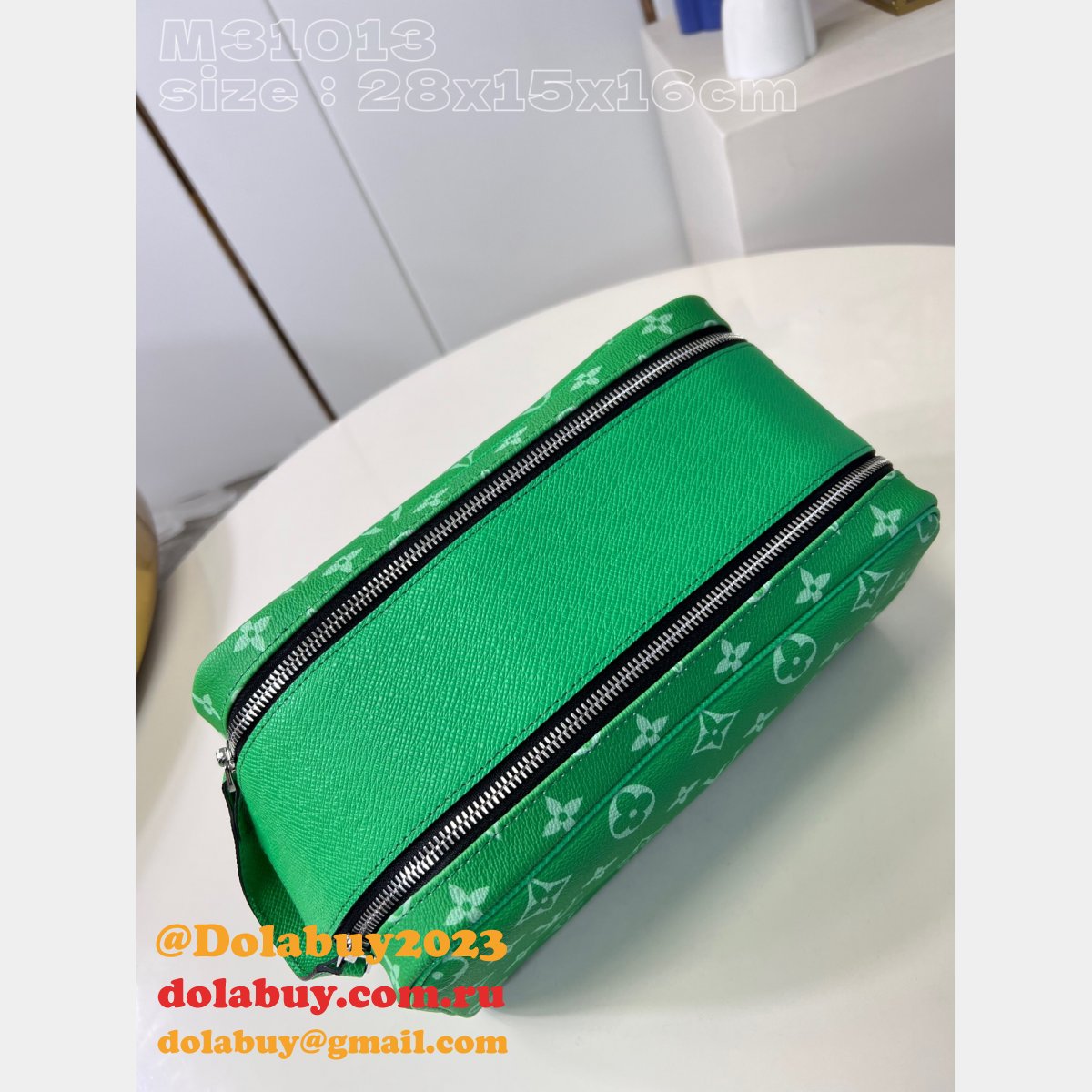 Fake Dopp Kit Taigarama M31013/M31037 Men Louis Vuitton Travel Perfect Bag