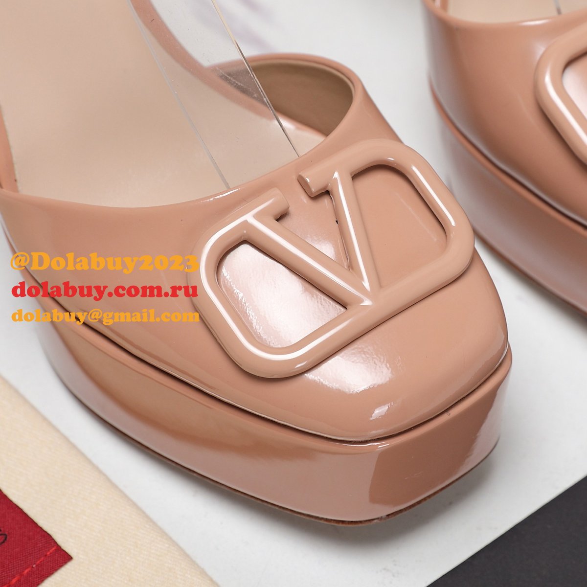 Luxury Valentino Garavani Fashion women shoes