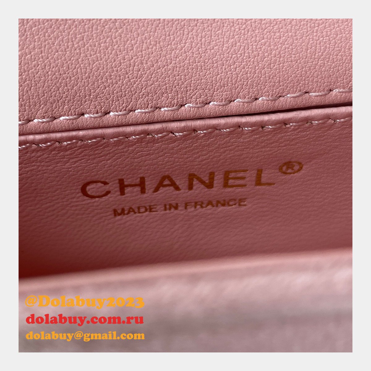 Wholesale Cheap 1:1 Replica AS3315 Messenger Boy Handbags