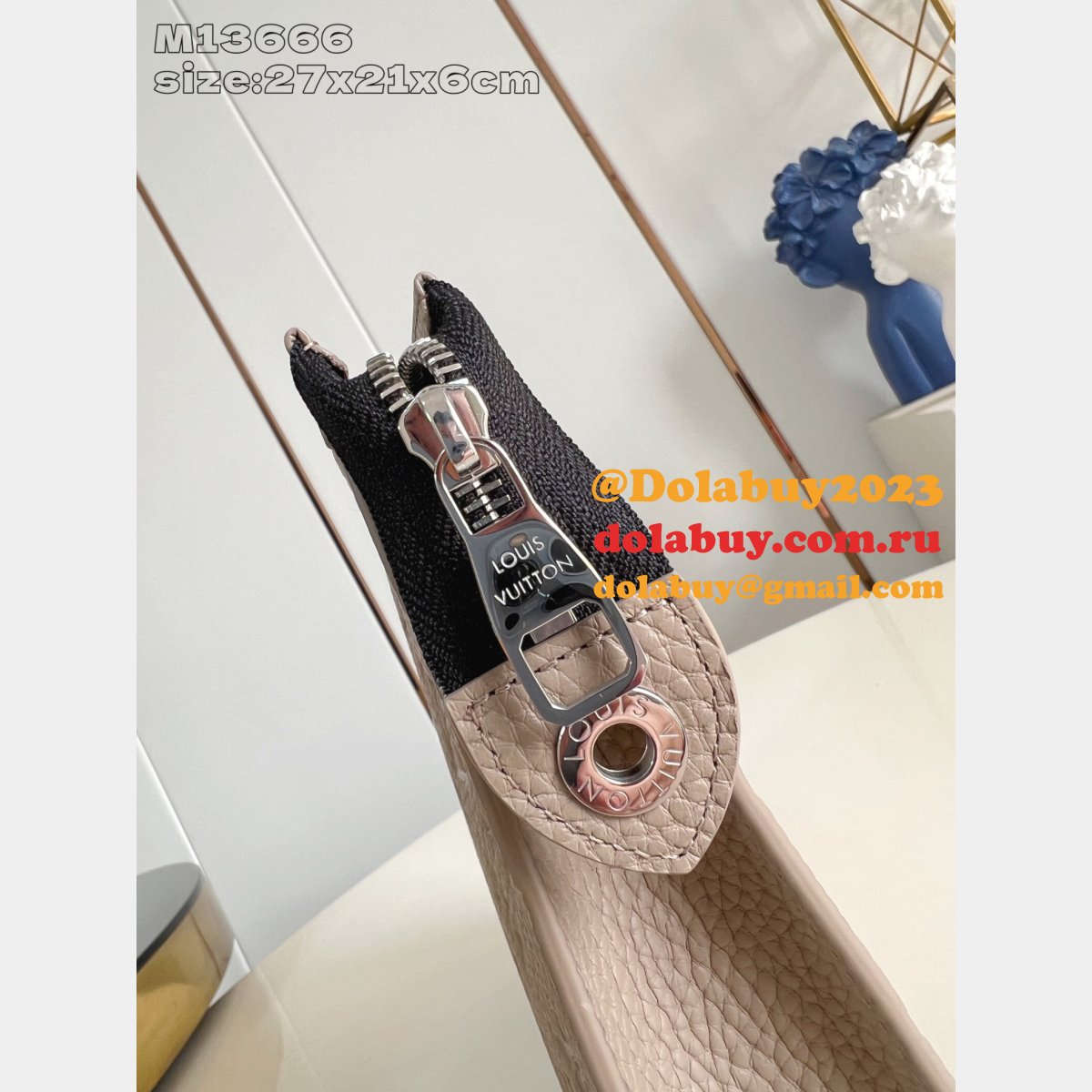 Louis Vuitton Pochette Voyage M13666 Duplicate Taïga Bag