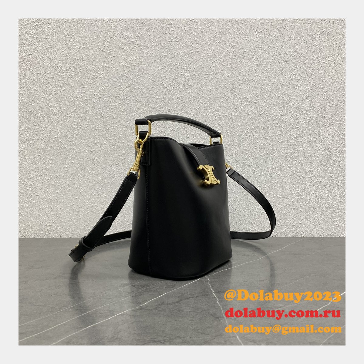 Celine SMALL BUCKET LOUISE IN SMOOTH CALFSKIN