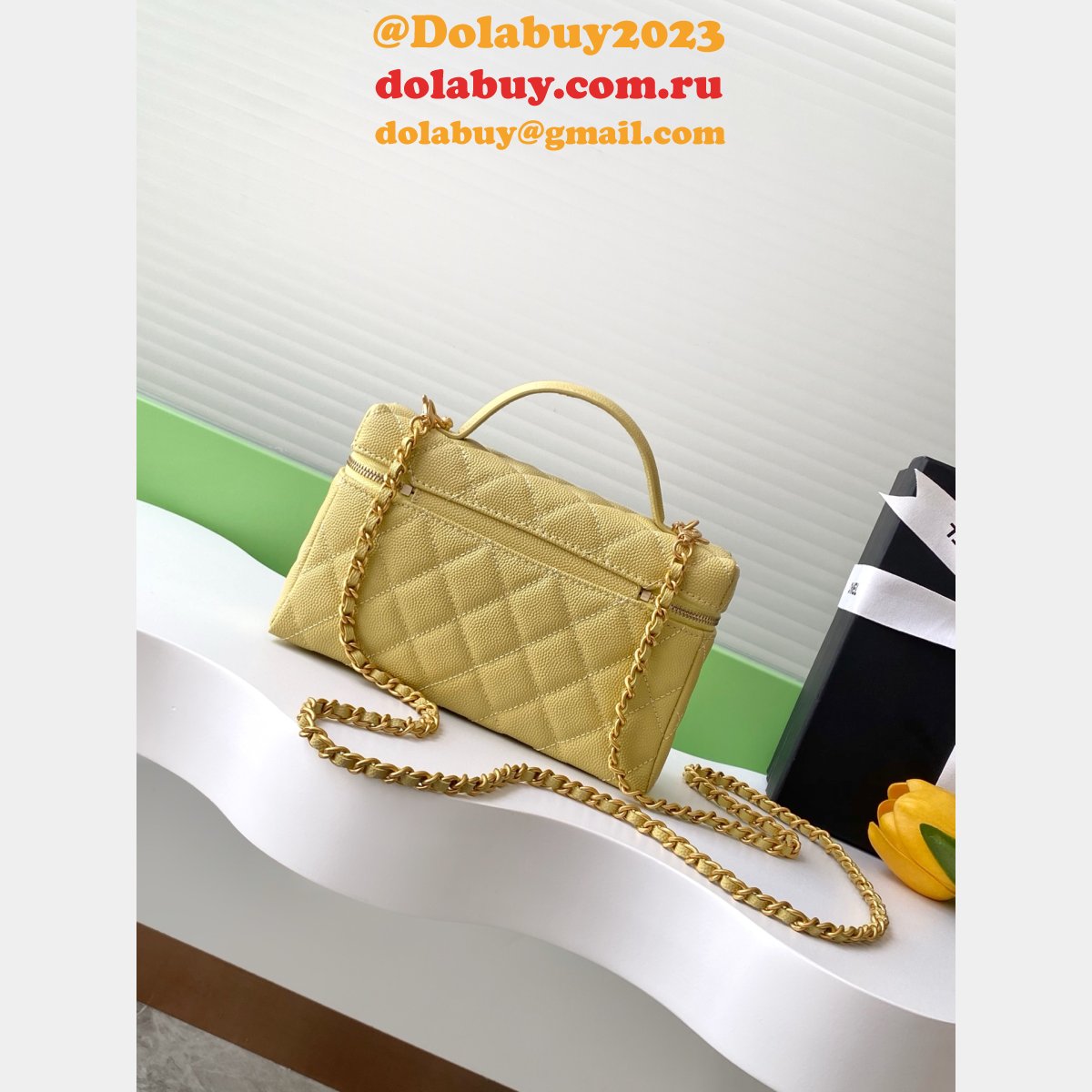 Replica AP4483 Classic Clutch With Chain Knockoff Bag